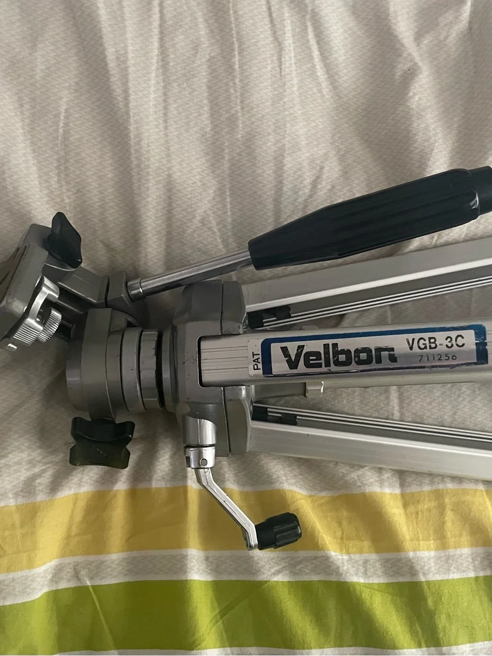 Velbon VGB-3C Aluminum Camera Tripod Pan/Tilt Head 55 in $45 OBO